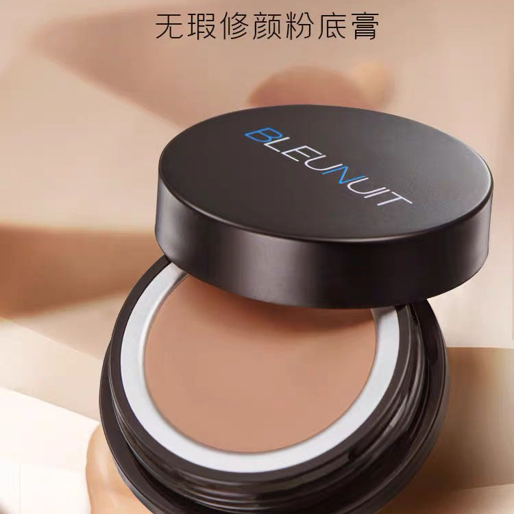 Fond de Teint BLEUNUIT – Correcteur Hydratant, Fini Parfait & Usage Professionnel