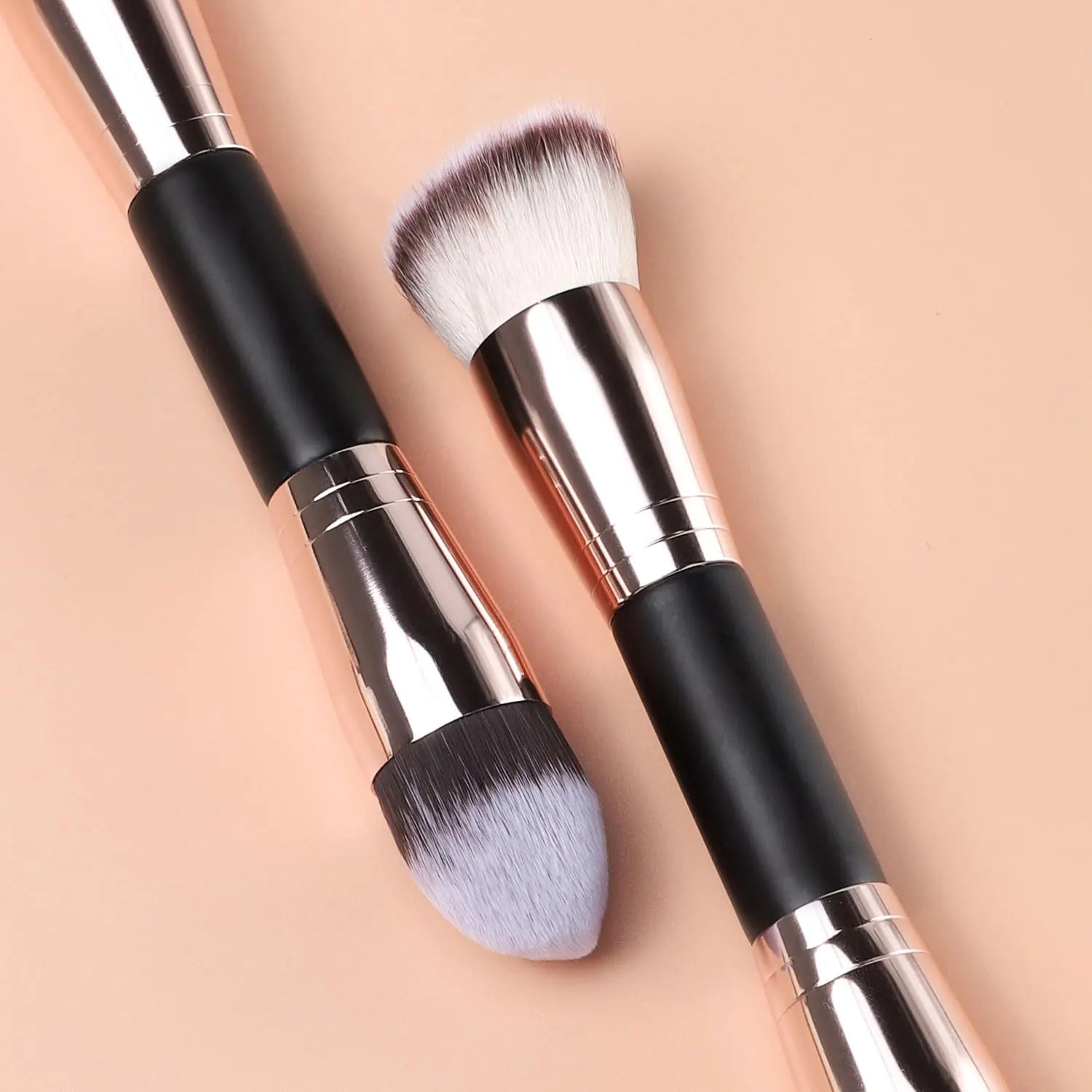 Pinceau Maquillage Double Embout – Fond de Teint, Poudre & Correcteur